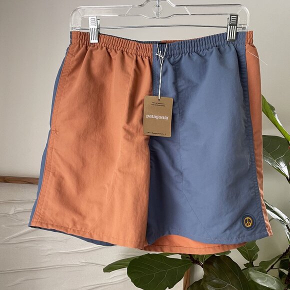 NWT Men's PATAGONIA Baggies Shorts 5" Peace Patch Size Small S NEW - Picture 1 of 3